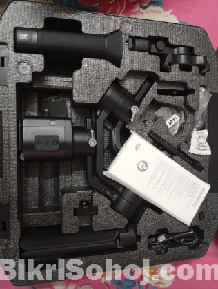 Sony A6400 camera ও Dji Ronin Sc ১টি gimbal  বিক্রি করা হবে